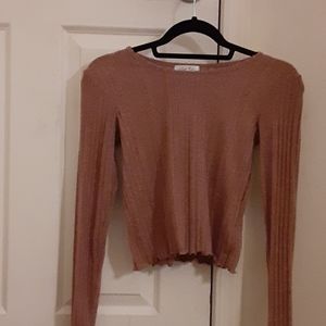I am selling long sleeved frilled